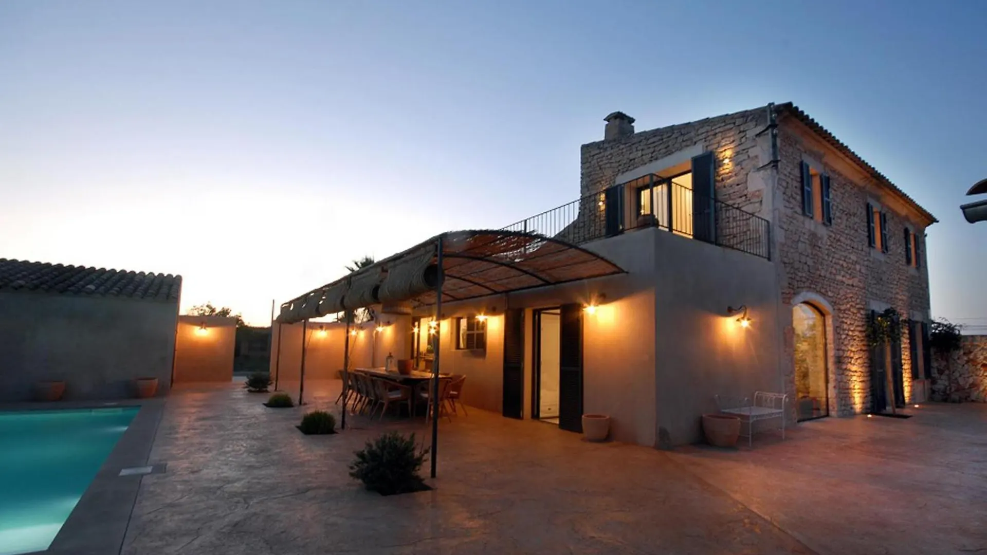 Casa Coco Villa Llombarts Vakantiehuis